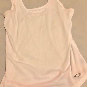 Oakley active tank